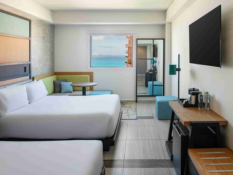 Aloft Cancun 50