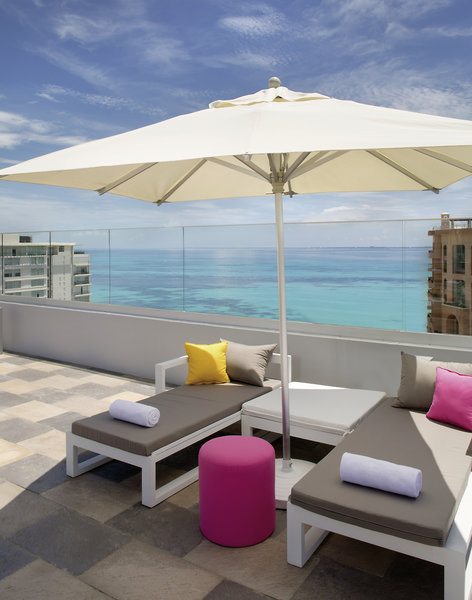 Aloft Cancun 3