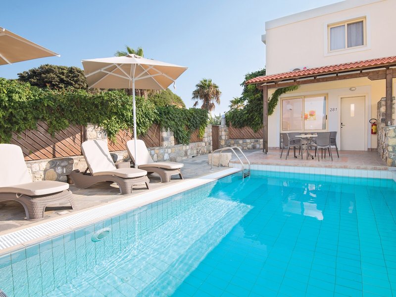 Kouros Palace Hotel 11