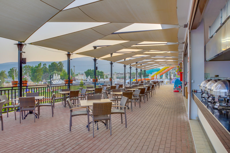 Ramada Resort by Wyndham Akbuk 11