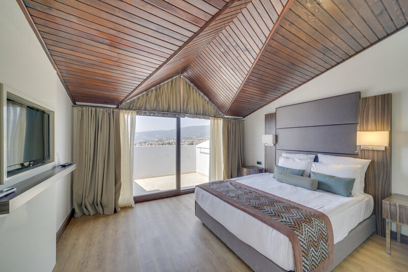 Ramada Resort by Wyndham Akbuk 16