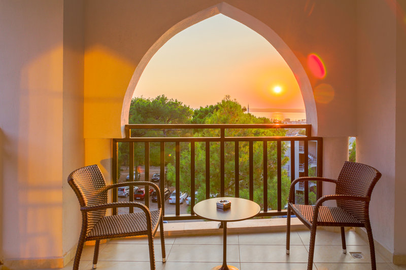 Ramada Resort by Wyndham Akbuk 17