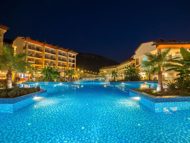 Ramada Resort by Wyndham Akbuk 15