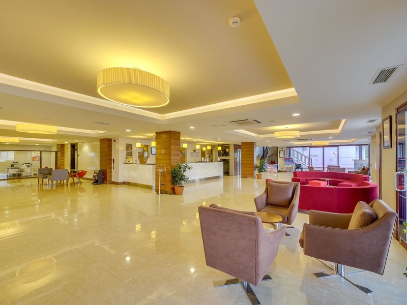 Ramada Resort by Wyndham Akbuk 18