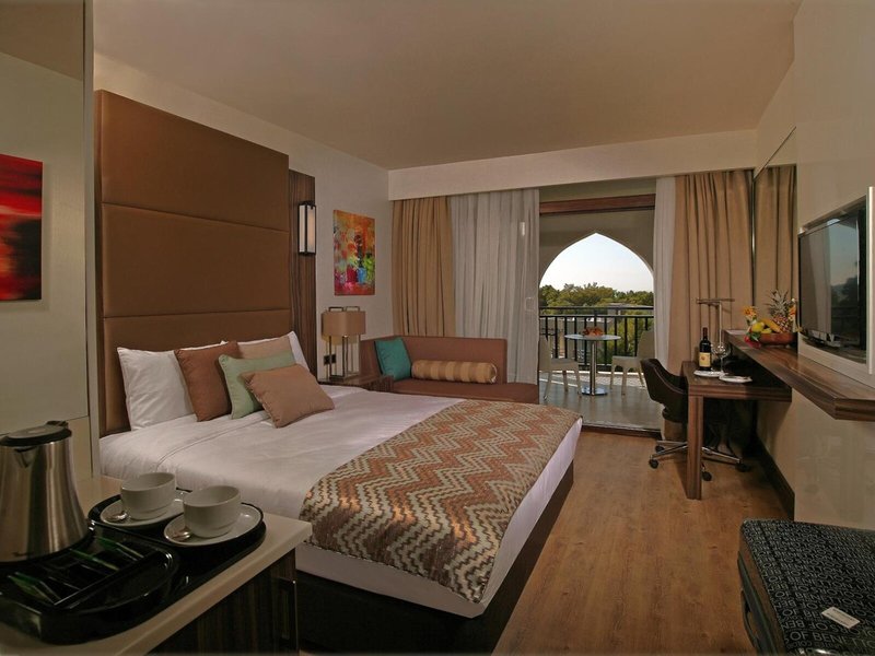 Ramada Resort by Wyndham Akbuk 41