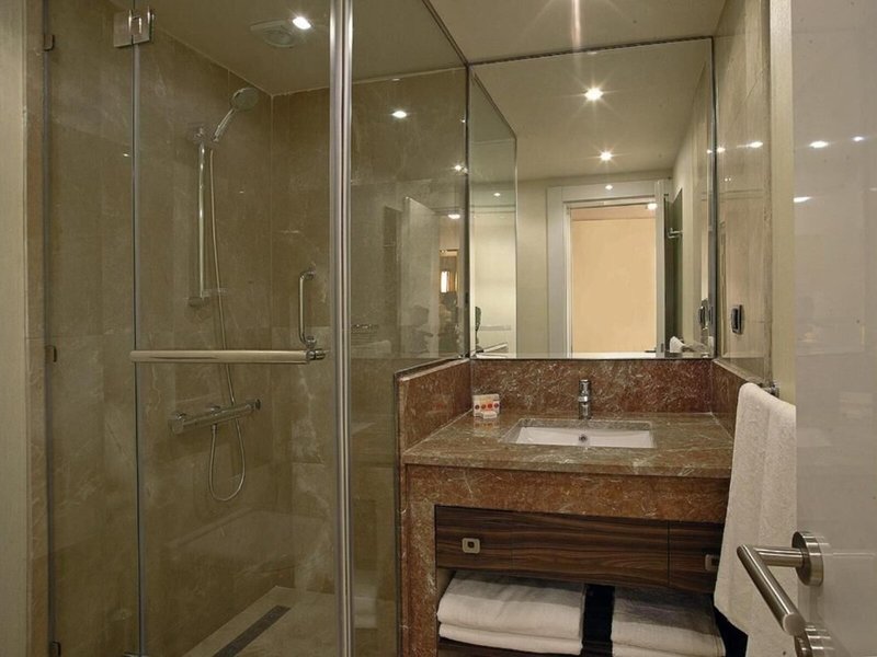 Ramada Resort by Wyndham Akbuk 46