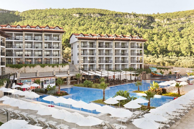Ramada Resort by Wyndham Akbuk 12