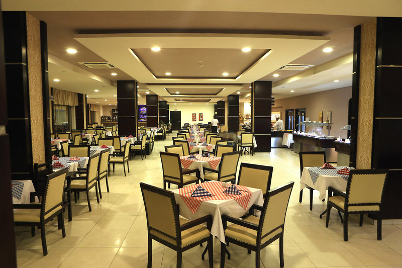 El Karma Aqua Beach Resort 11