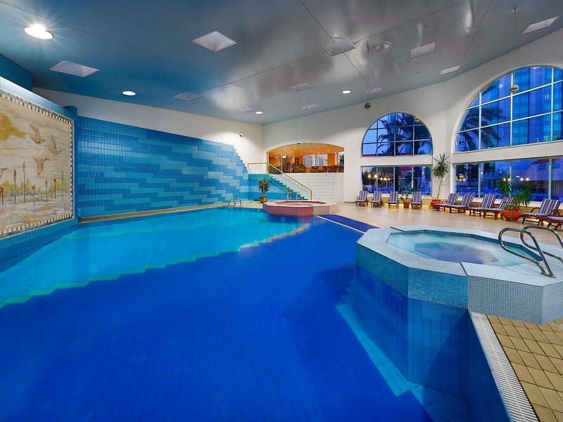 Crowne Plaza Amman 6