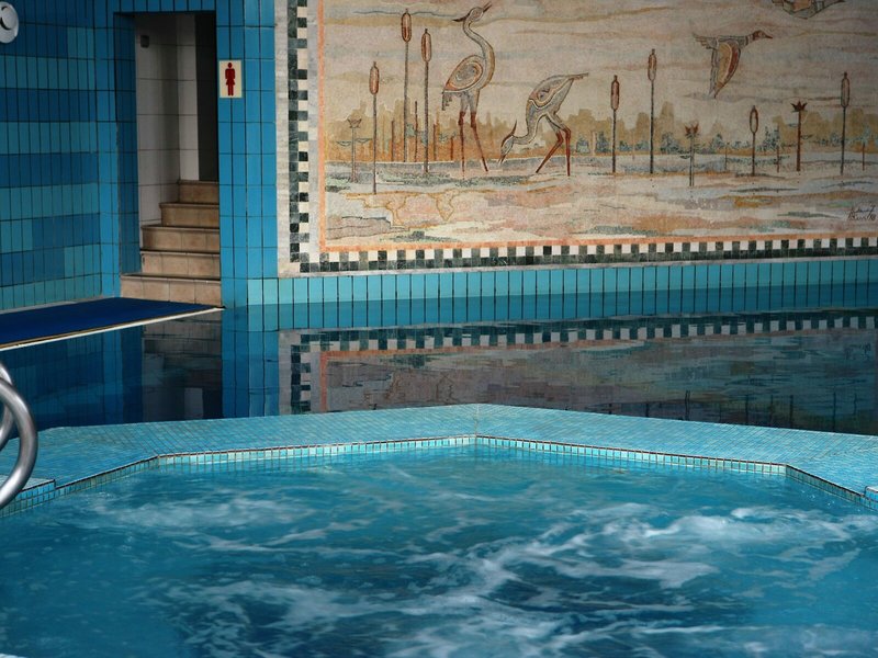 Crowne Plaza Amman 12