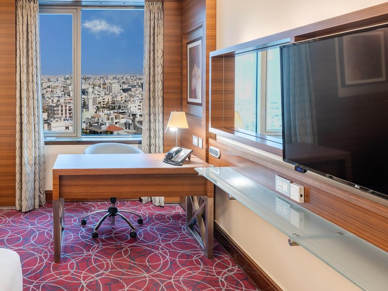 Crowne Plaza Amman 43