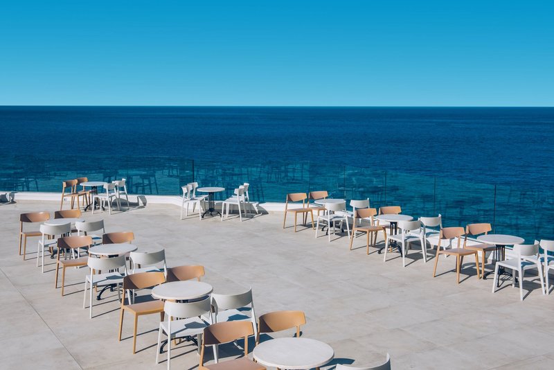 Iberostar Waves Bouganville Playa 12