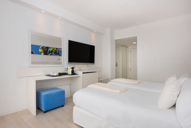 Iberostar Waves Bouganville Playa 17