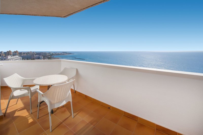 Iberostar Waves Bouganville Playa 18