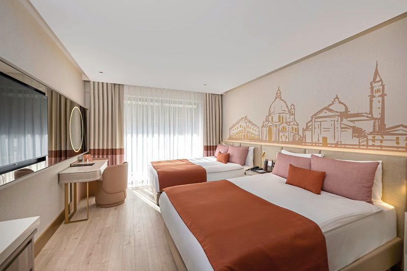 Venezia Palace Deluxe Resort Hotel 4