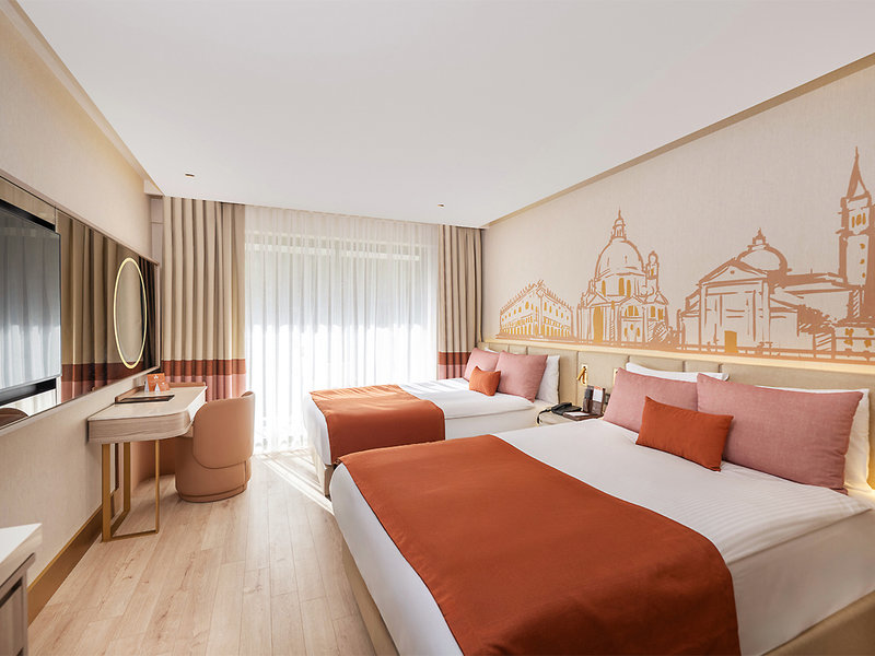 Venezia Palace Deluxe Resort Hotel 6