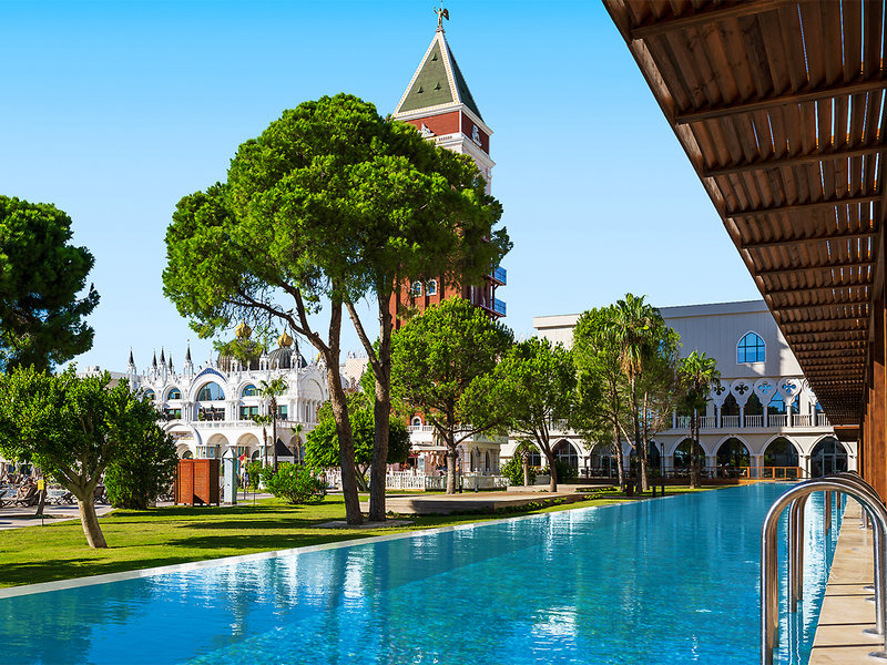 Venezia Palace Deluxe Resort Hotel 13