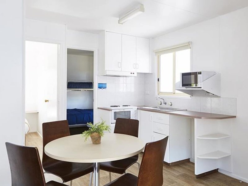 Victor Harbor Beachfront Holiday Park 1