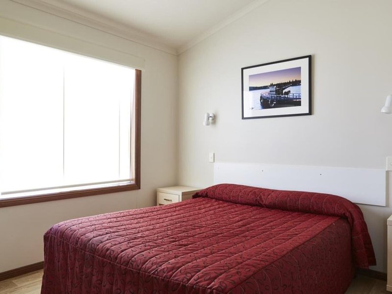 Victor Harbor Beachfront Holiday Park 3
