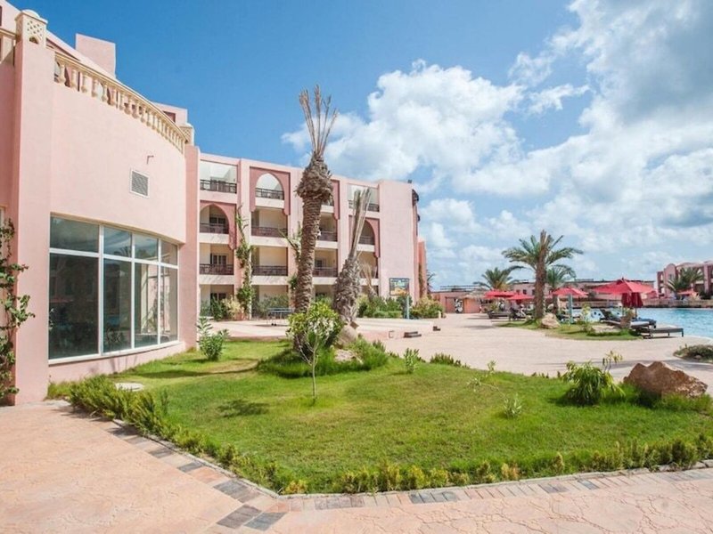 Lella Meriam Hotel & Club 4