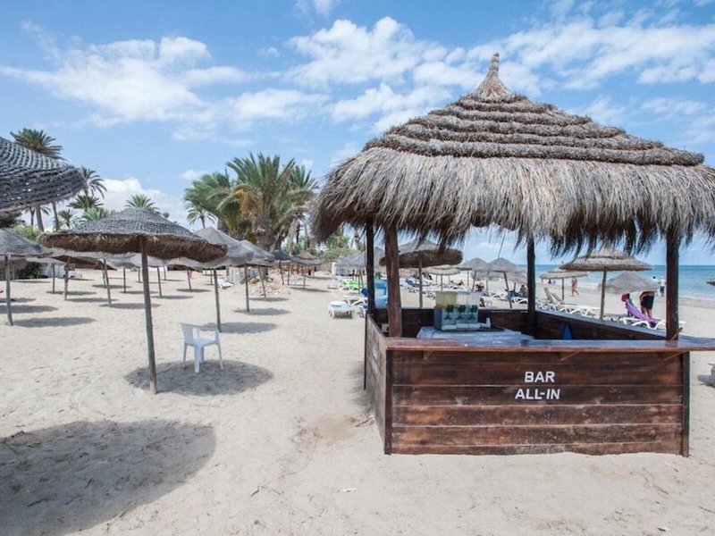 Lella Meriam Hotel & Club 6