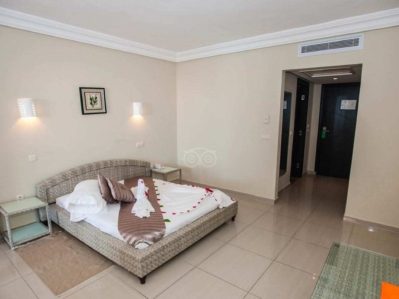 Lella Meriam Hotel & Club 34