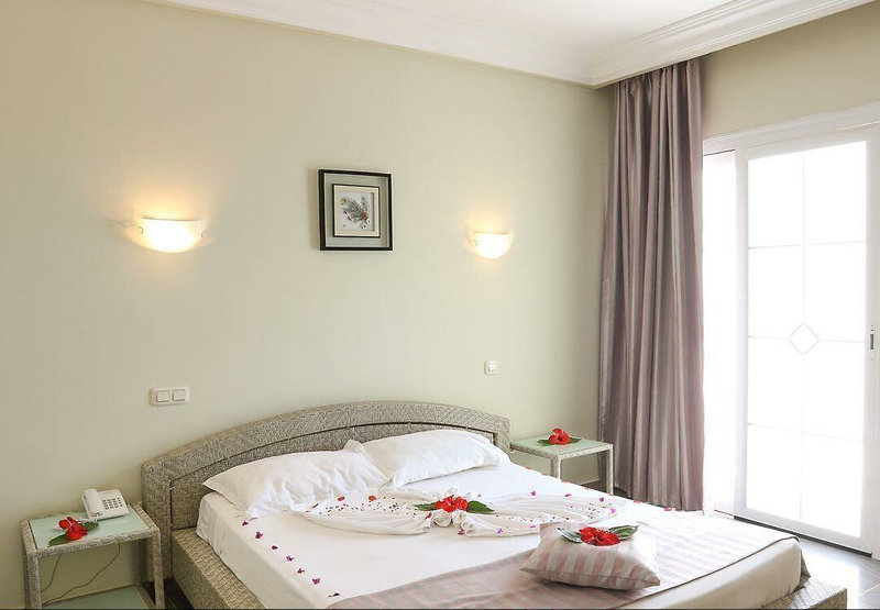 Lella Meriam Hotel & Club 3