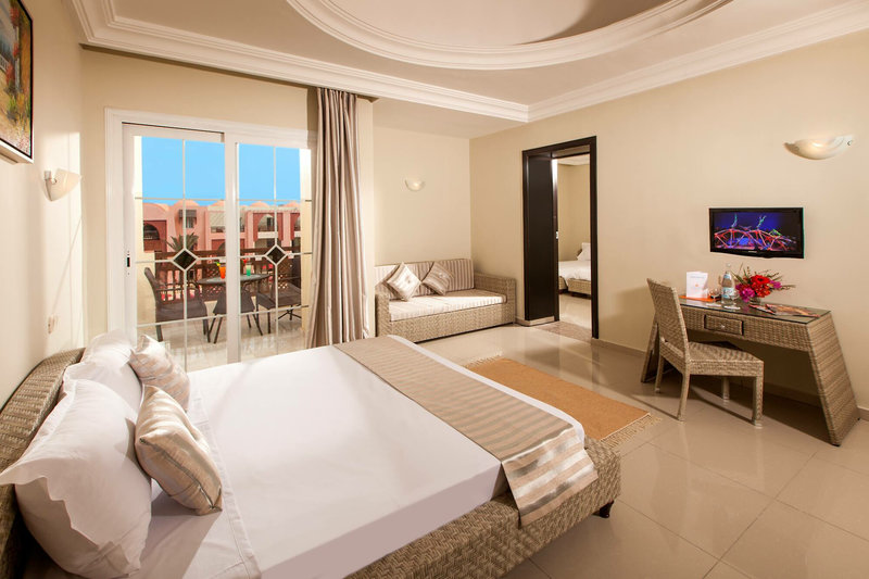 Lella Meriam Hotel & Club 4