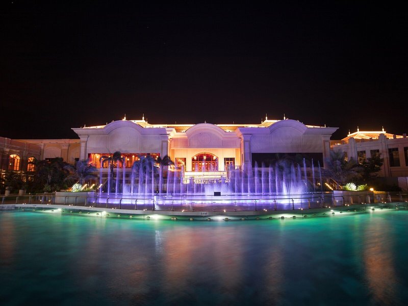 Intercontinental Grand Ho Tram 12