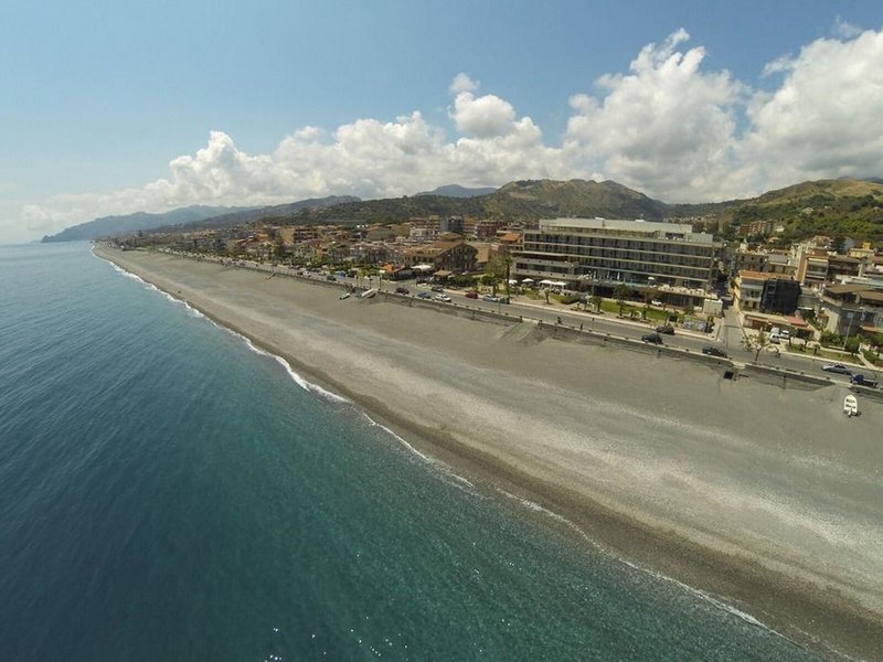 Main Palace Hotel 4 - Beach