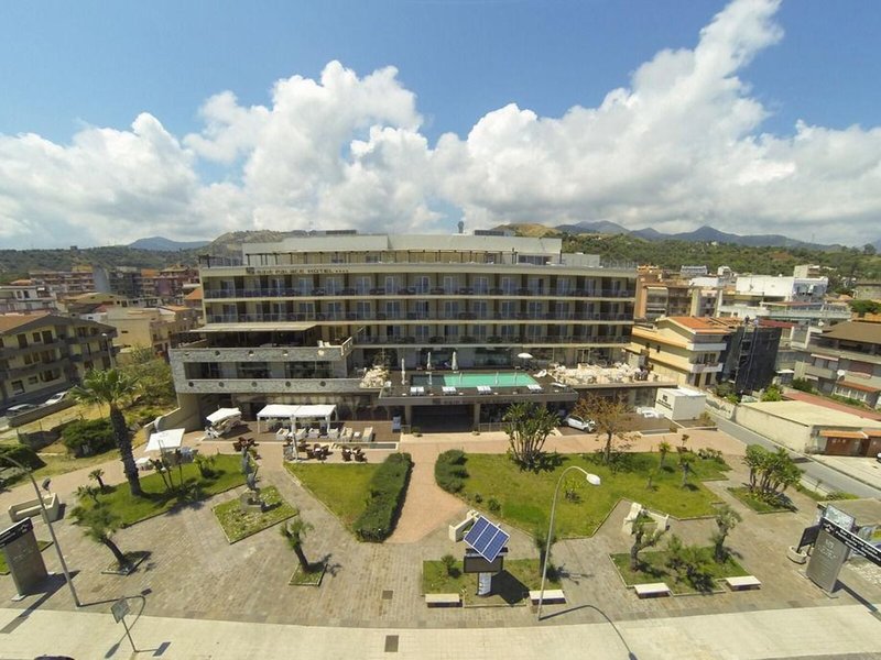 Main Palace Hotel
