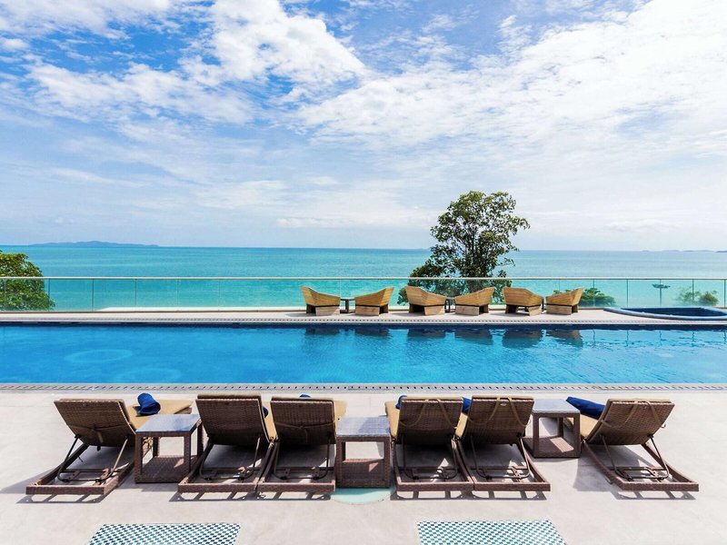 Centara Grand Phratamnak Resort Pattaya 13