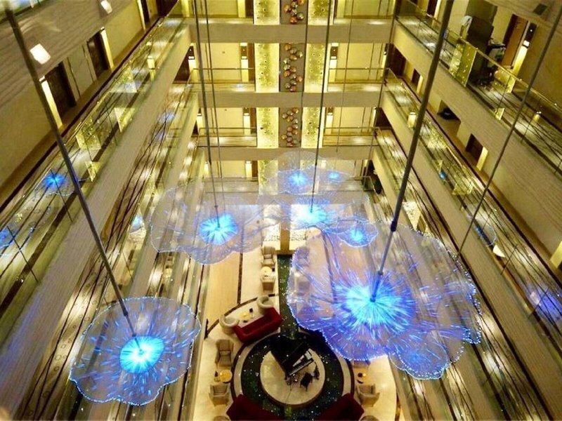 Centara Grand Phratamnak Resort Pattaya 17