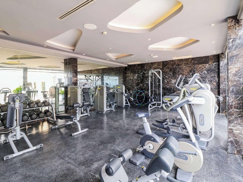 Centara Grand Phratamnak Resort Pattaya 34