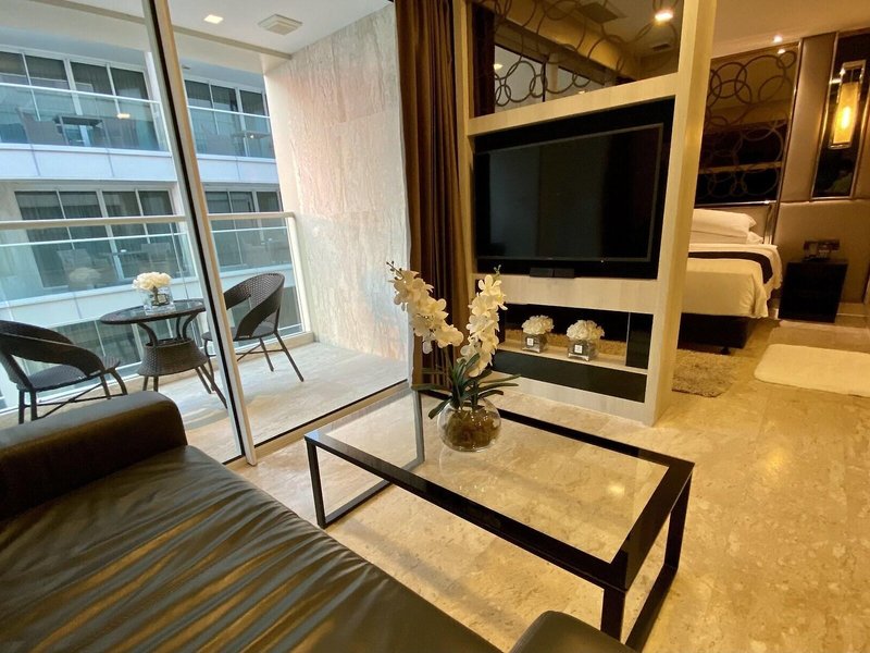 Centara Grand Phratamnak Resort Pattaya 39