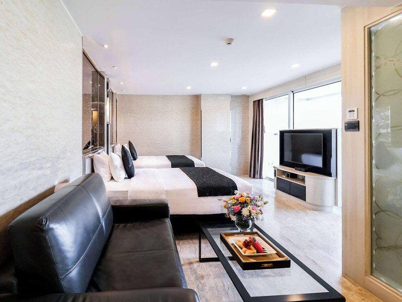 Centara Grand Phratamnak Resort Pattaya 41