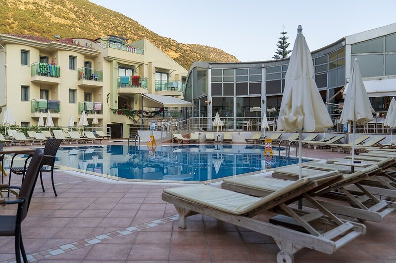 Belcehan Hotel 10