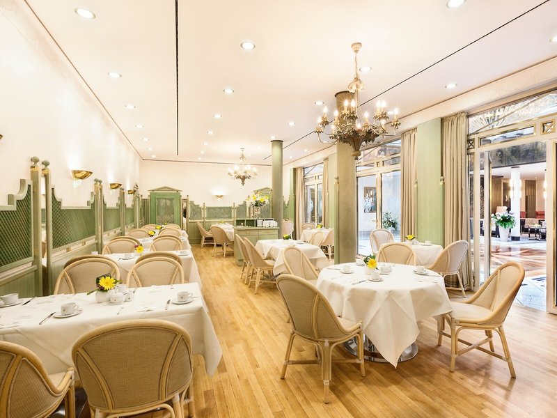 Best Western Premier Grand Hotel Russischer Hof 16