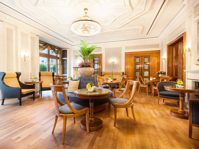 Best Western Premier Grand Hotel Russischer Hof 23