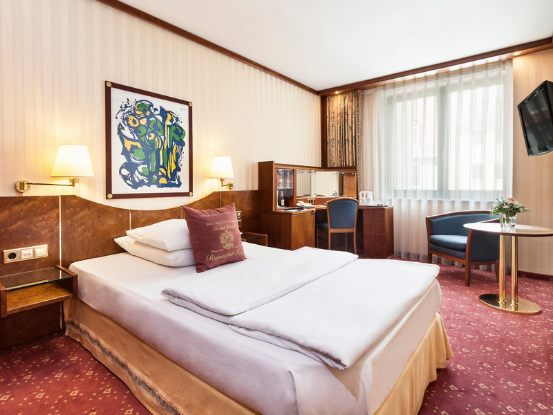 Best Western Premier Grand Hotel Russischer Hof 33