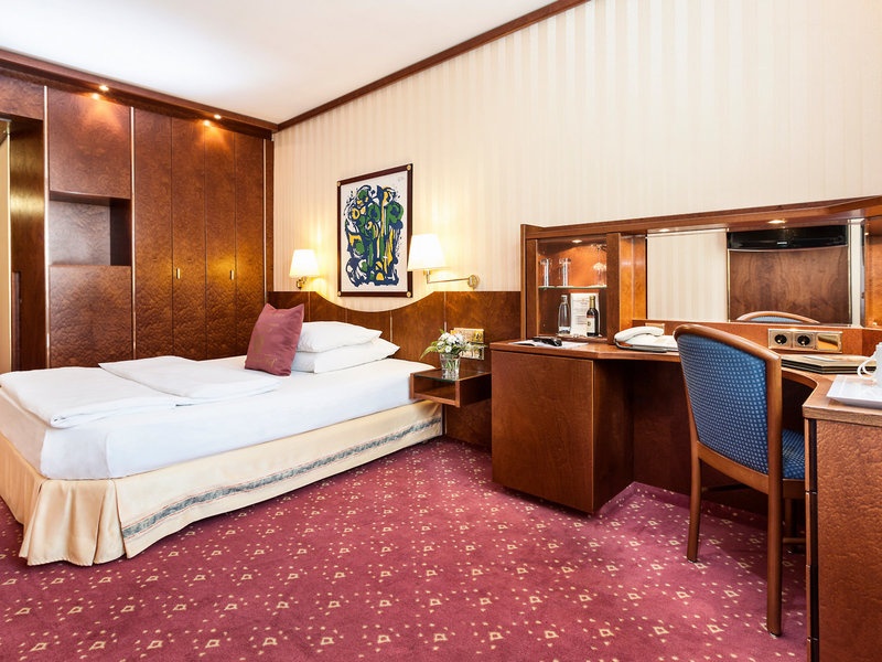 Best Western Premier Grand Hotel Russischer Hof 37