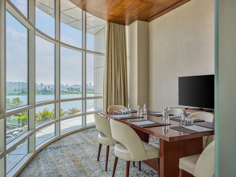 Hilton Cairo Nile Maadi 19