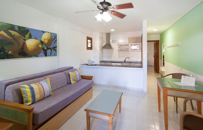 Coral Compostela Beach 160