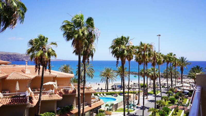 Coral Compostela Beach 300