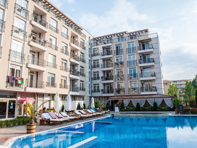 Dawn Park 2 - Exterior