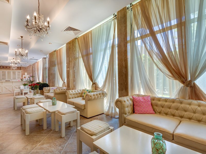 Dawn Park 20 - Lounge / Lobby