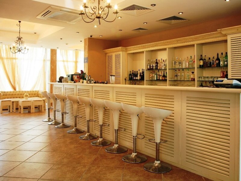 Dawn Park 26 - Restaurant