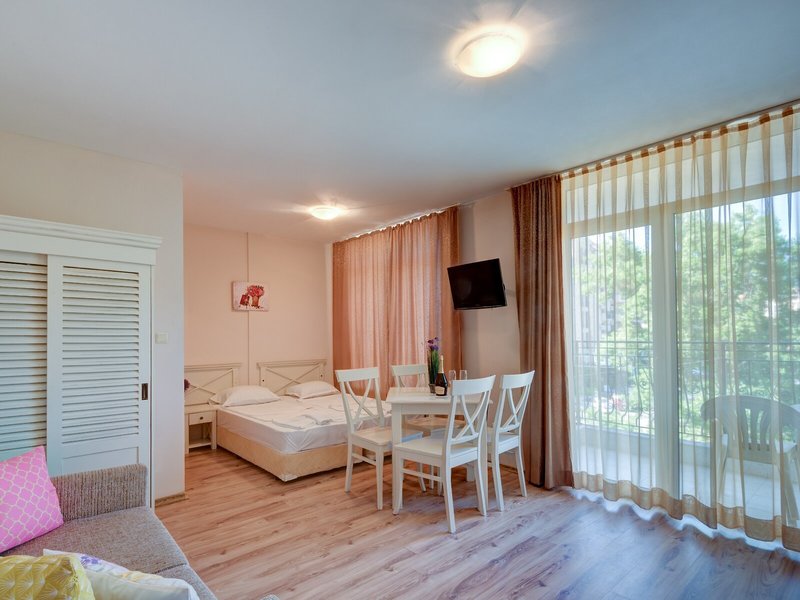 Dawn Park 38 - Room Example