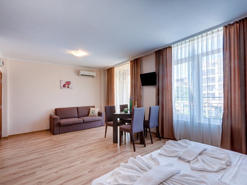 Dawn Park 39 - Room Example