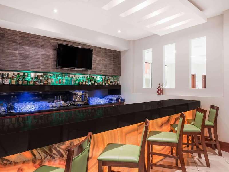 Wyndham Garden San Jose Escazu 7 - Restaurant